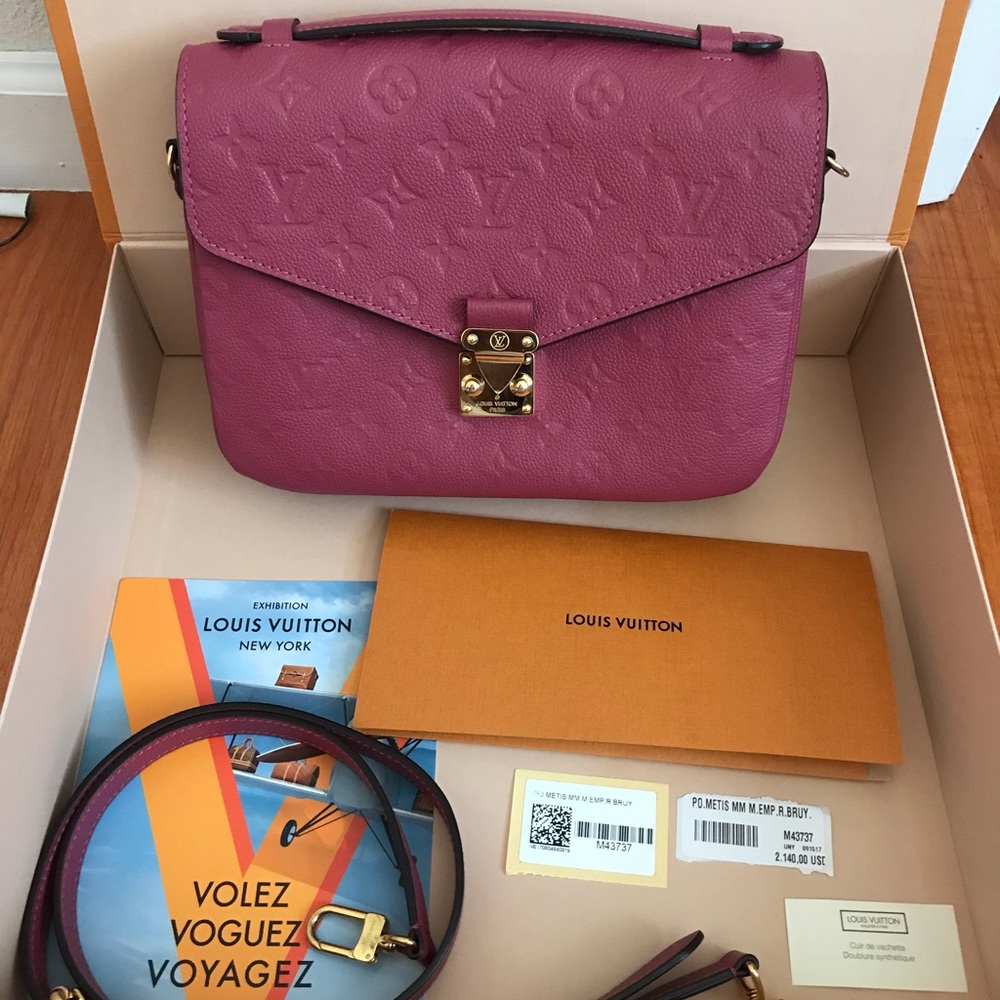 Authentic Pochette Metis in Rose Bruyere